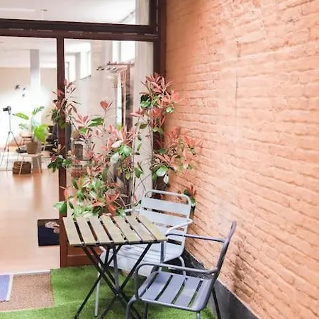 Local In Charming Zuid Area * Anvers