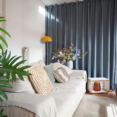 Local In Charming Zuid Area * Anvers
